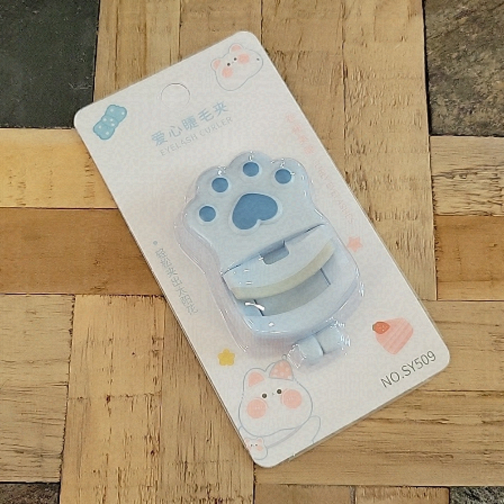 CAT Themed Eyelash Curler